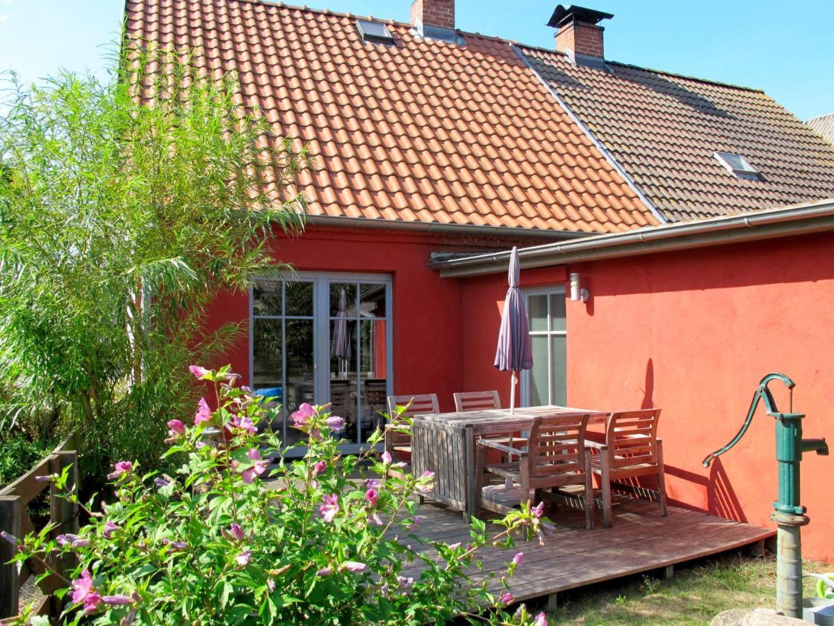 Holiday Home Kapitaenshaus Leo By Interhome Leopoldshagen Eksteriør billede